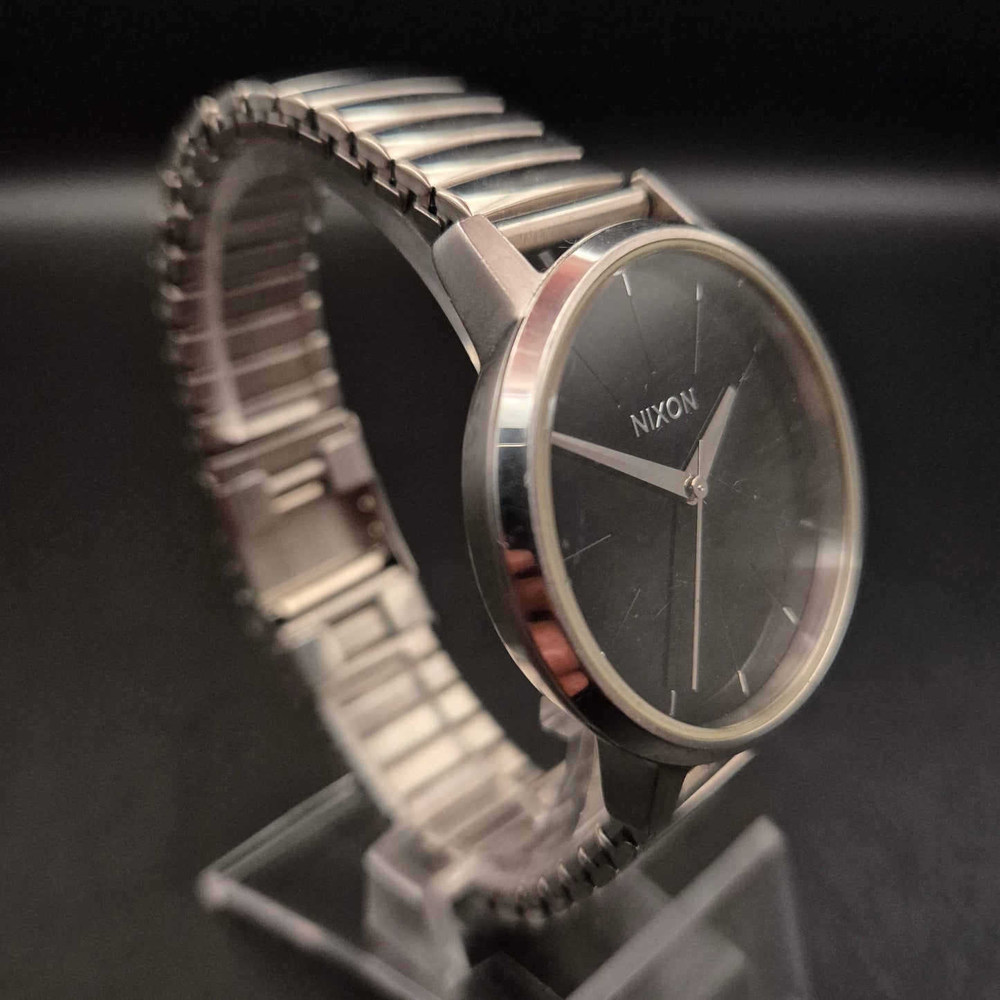 Nixon Herren Uhr Kensington – Edelstahl mit schwarzem Zifferblatt