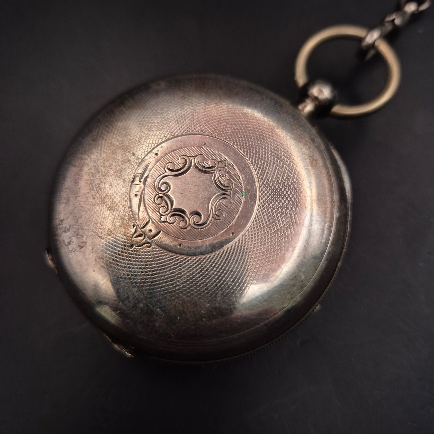 Antike Waltham Taschenuhr mit Kette – Eleganz im historischen Stil