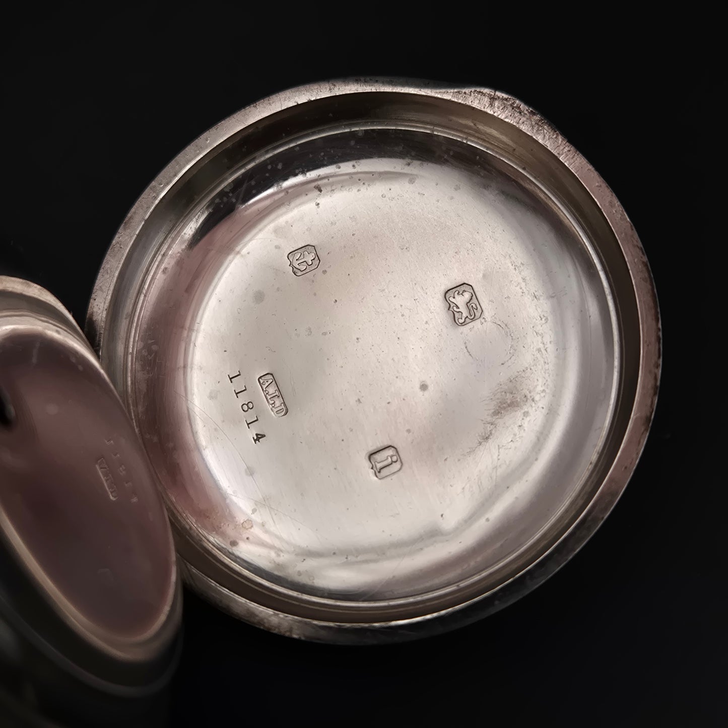 Antike Waltham Taschenuhr mit Kette – Eleganz im historischen Stil