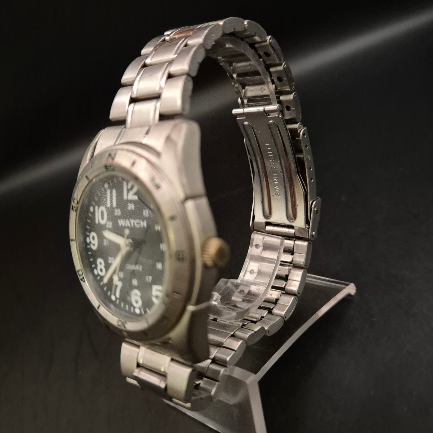 Schlichte Herren Uhr mit Edelstahlband – Schwarzes Zifferblatt & 24h-Anzeige