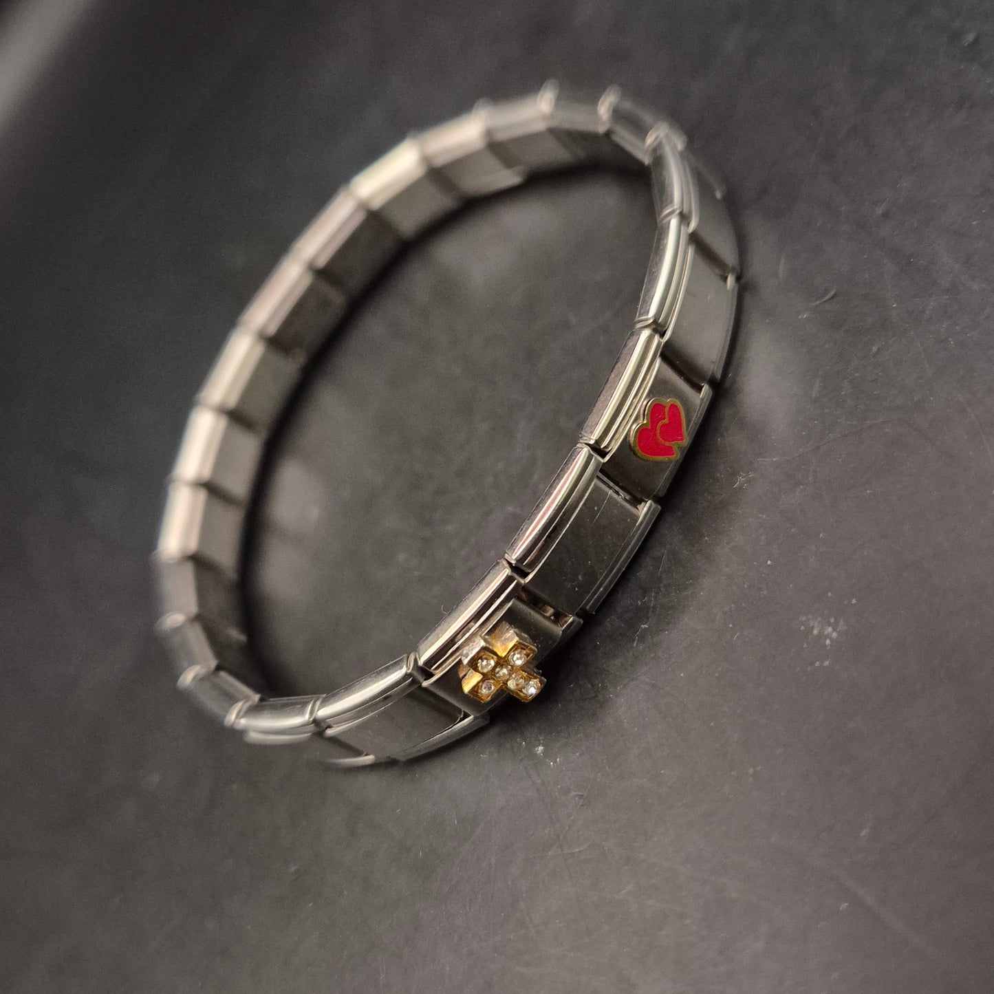 Modulares Edelstahl Armband mit Herz- und Blumenmotiv – Flexibler Stil