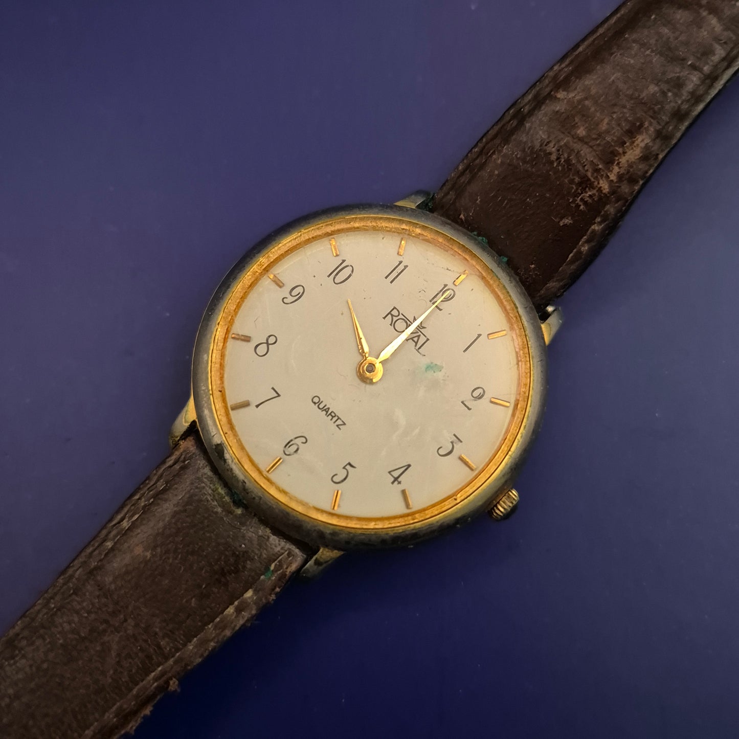 Vintage Royal Herren Uhr – Goldfarbenes Gehäuse & Lederband