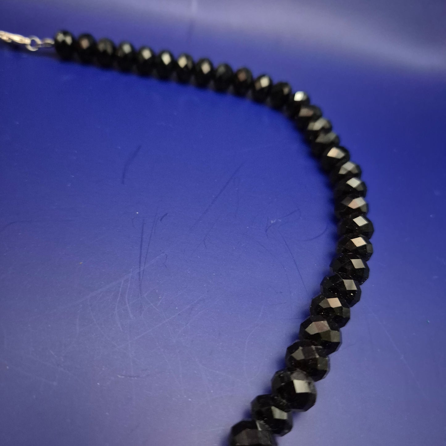 Elegante Collier Kette – Facettierte Perlen mit Strass-Ring