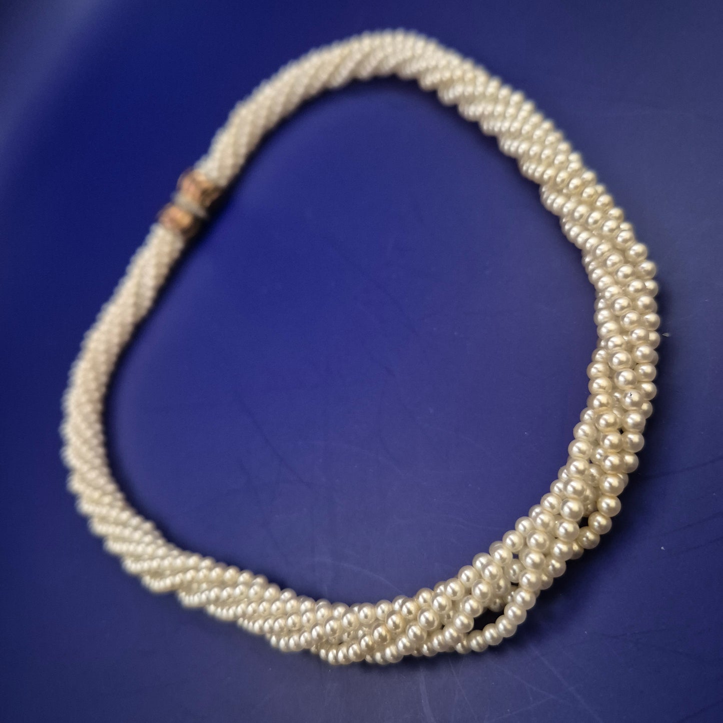 Elegante Damen Kette aus Perlensträngen – Klassisch & mehrreihig
