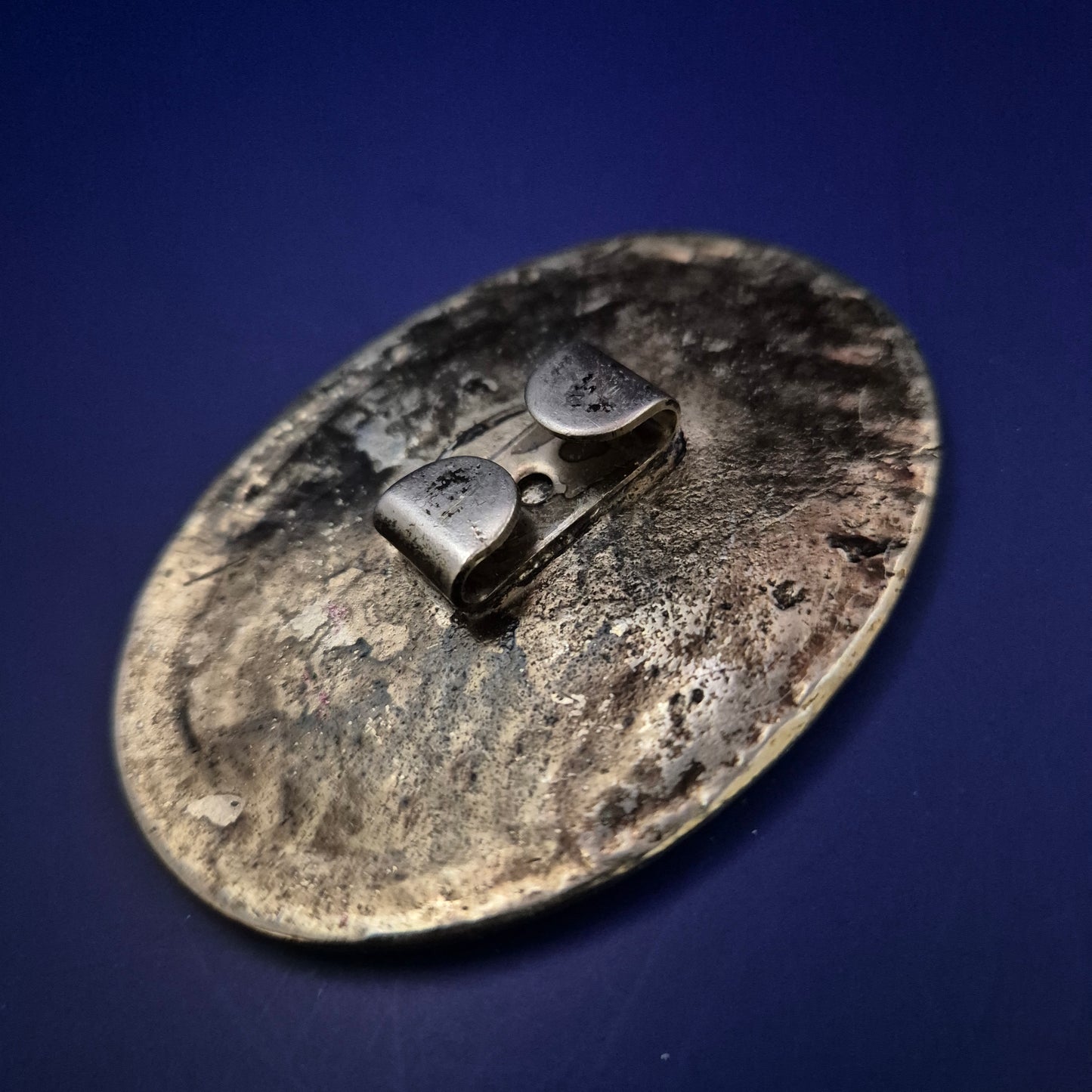 Große Vintage Brosche – Abalone & Strass auf Antik-Silberoptik