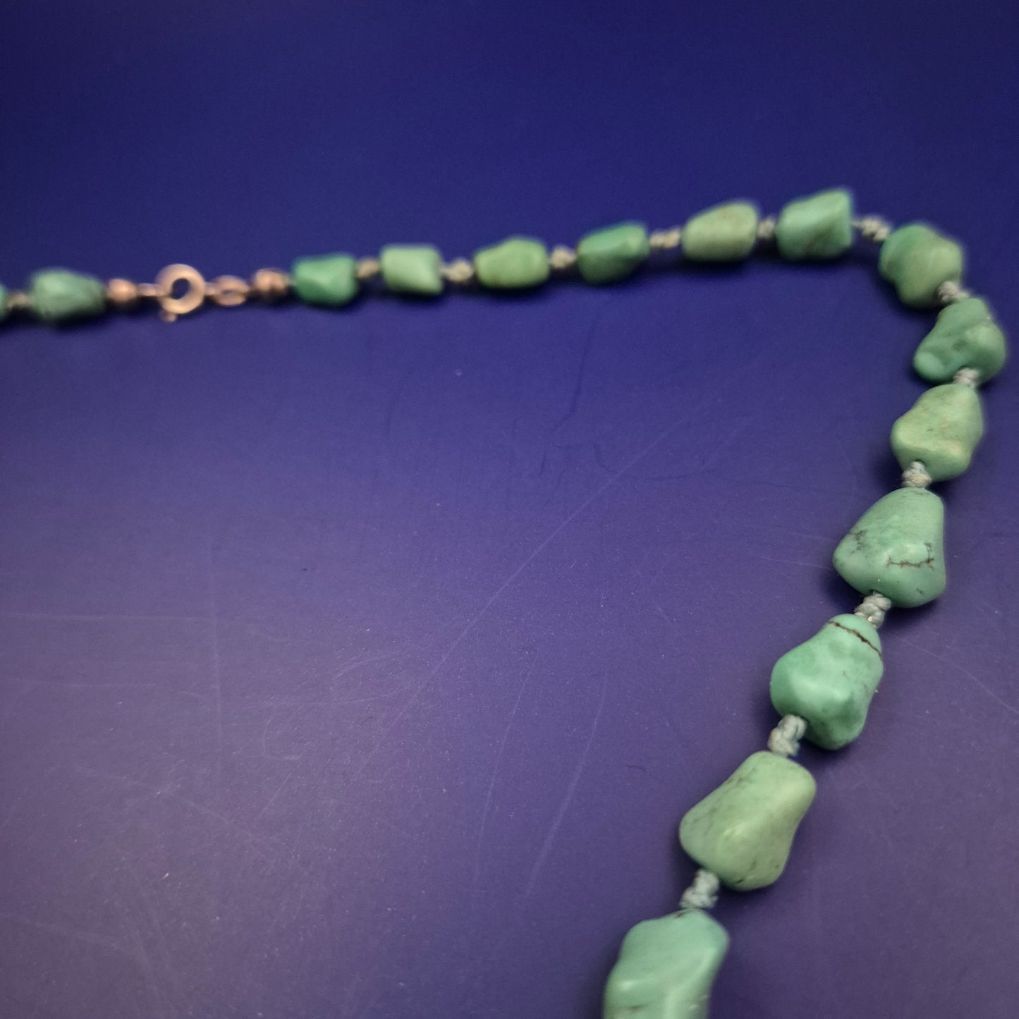 Turquoise Naturstein Halskette – Handgefertigtes Schmuckstück mit Silberverschluss