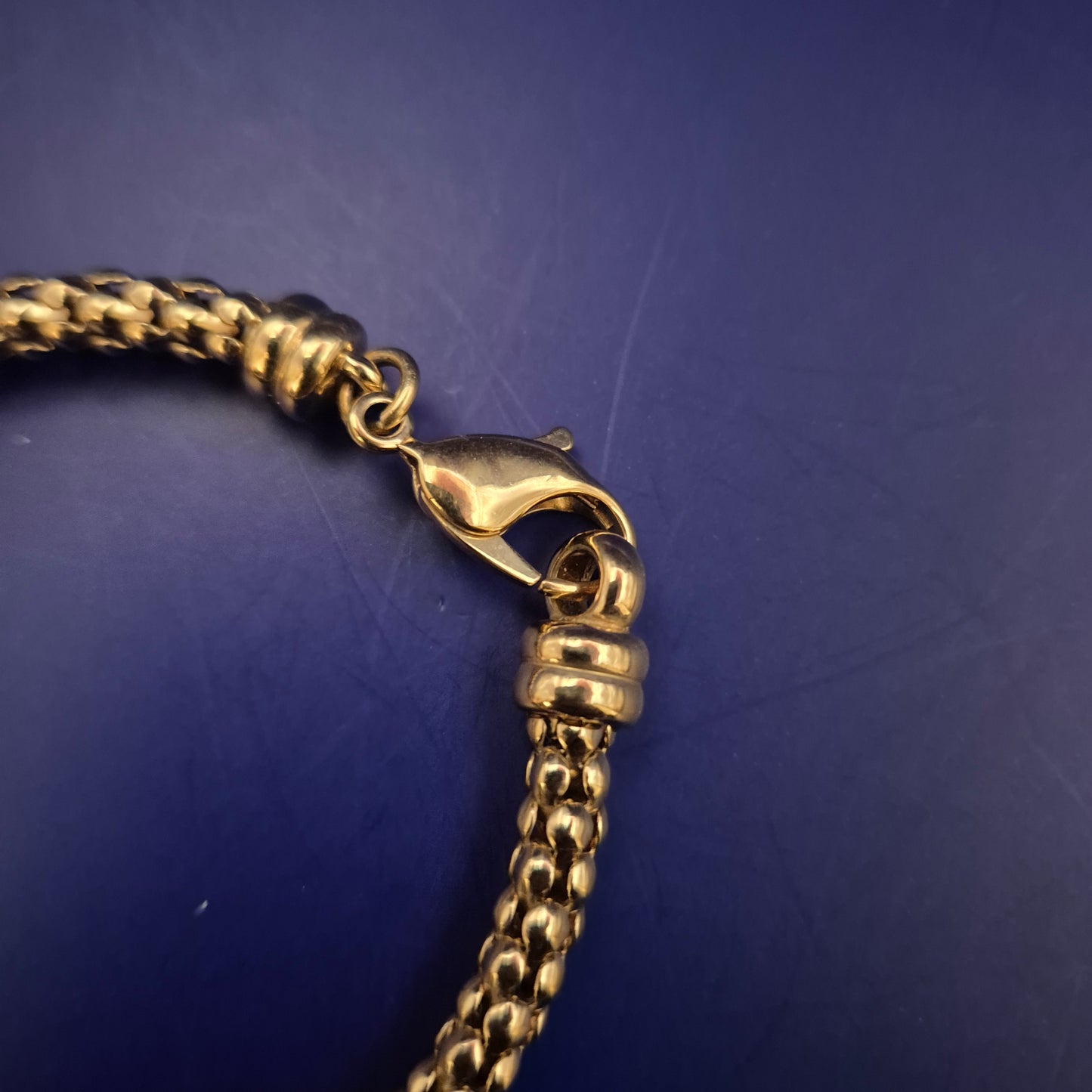 Vergoldetes Armband mit Strass-Elementen – Klassisch & Funkelnd