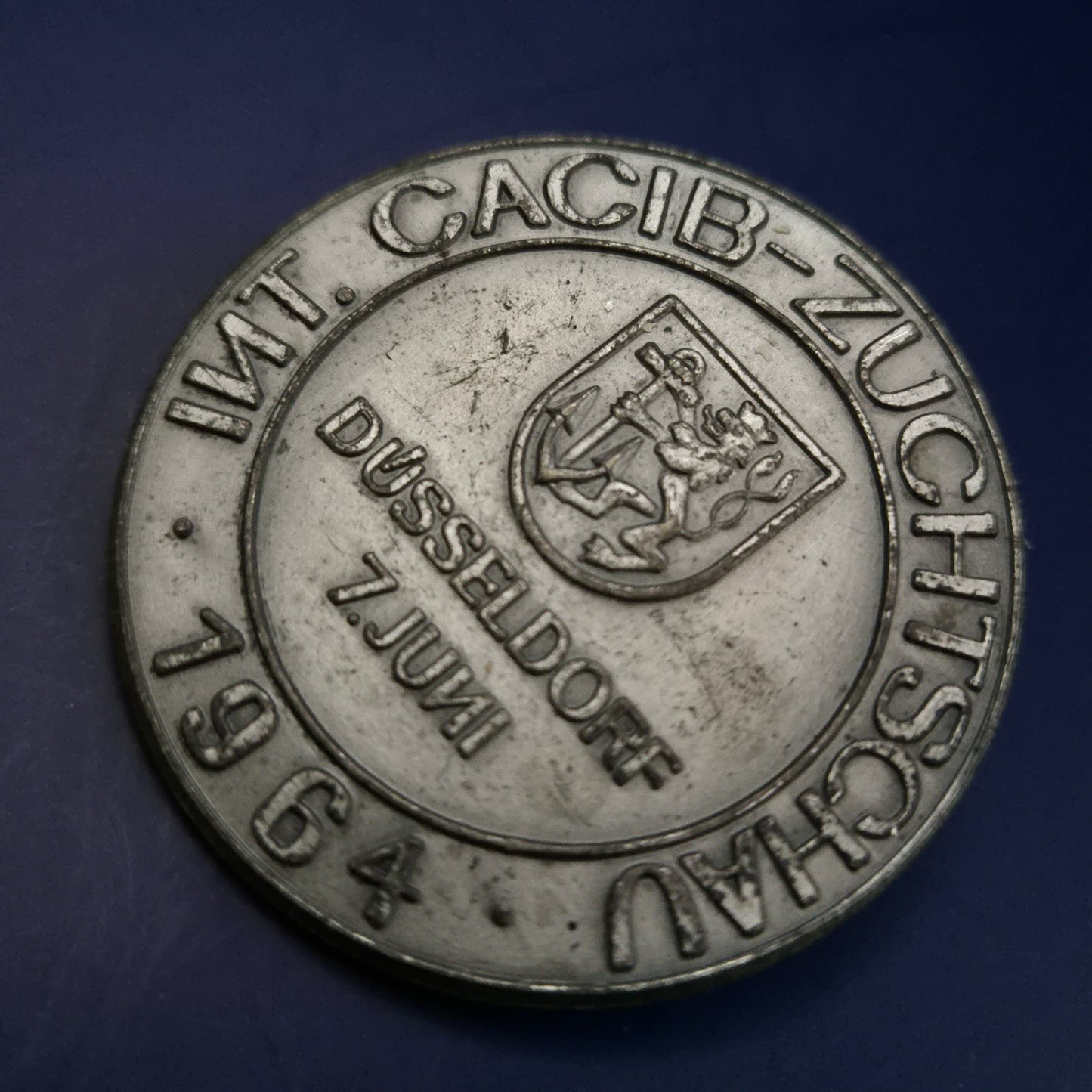 Sammlerbrosche Düsseldorf 1964 – Int. CACIB-Zuchtschau