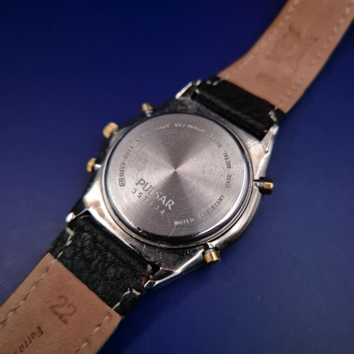 Pulsar Chronograph Herren Uhr – Edler Bicolor-Look mit Alarmfunktion