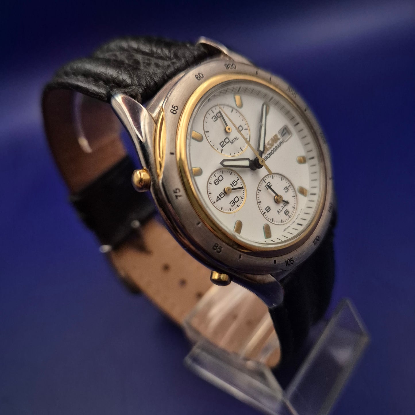 Pulsar Chronograph Herren Uhr – Edler Bicolor-Look mit Alarmfunktion