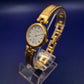 Elegante Cathay Damen Uhr – Goldfarbenes Armreif-Design mit römischen Ziffern