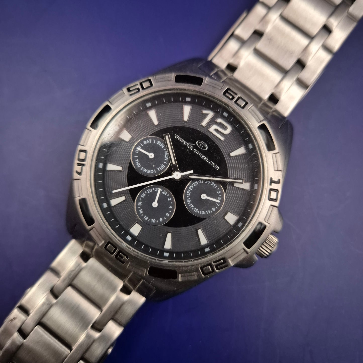 Sportliche Tom Tailor Herren Uhr – Multifunktion mit Edelstahlarmband