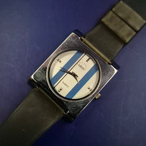 Moderne XITON Herren Uhr – Quadratisches Design mit markanten Streifen