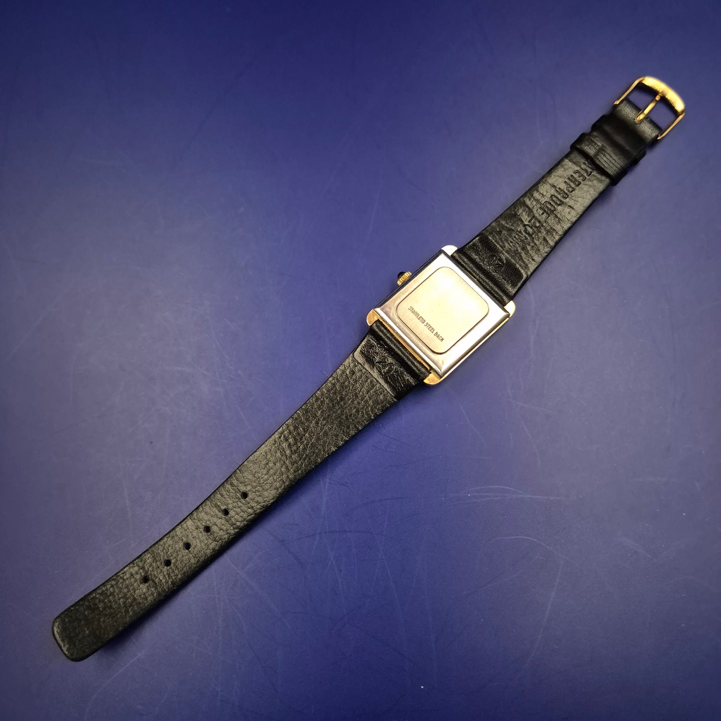 Elegante Primato Herren Uhr – Klassisches Rechteck-Design in Gold & Schwarz
