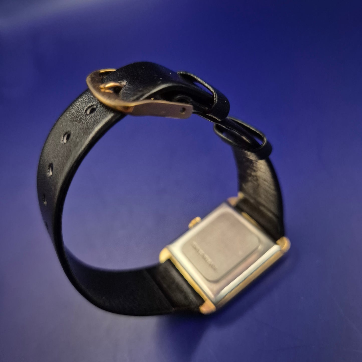 Elegante Primato Herren Uhr – Klassisches Rechteck-Design in Gold & Schwarz