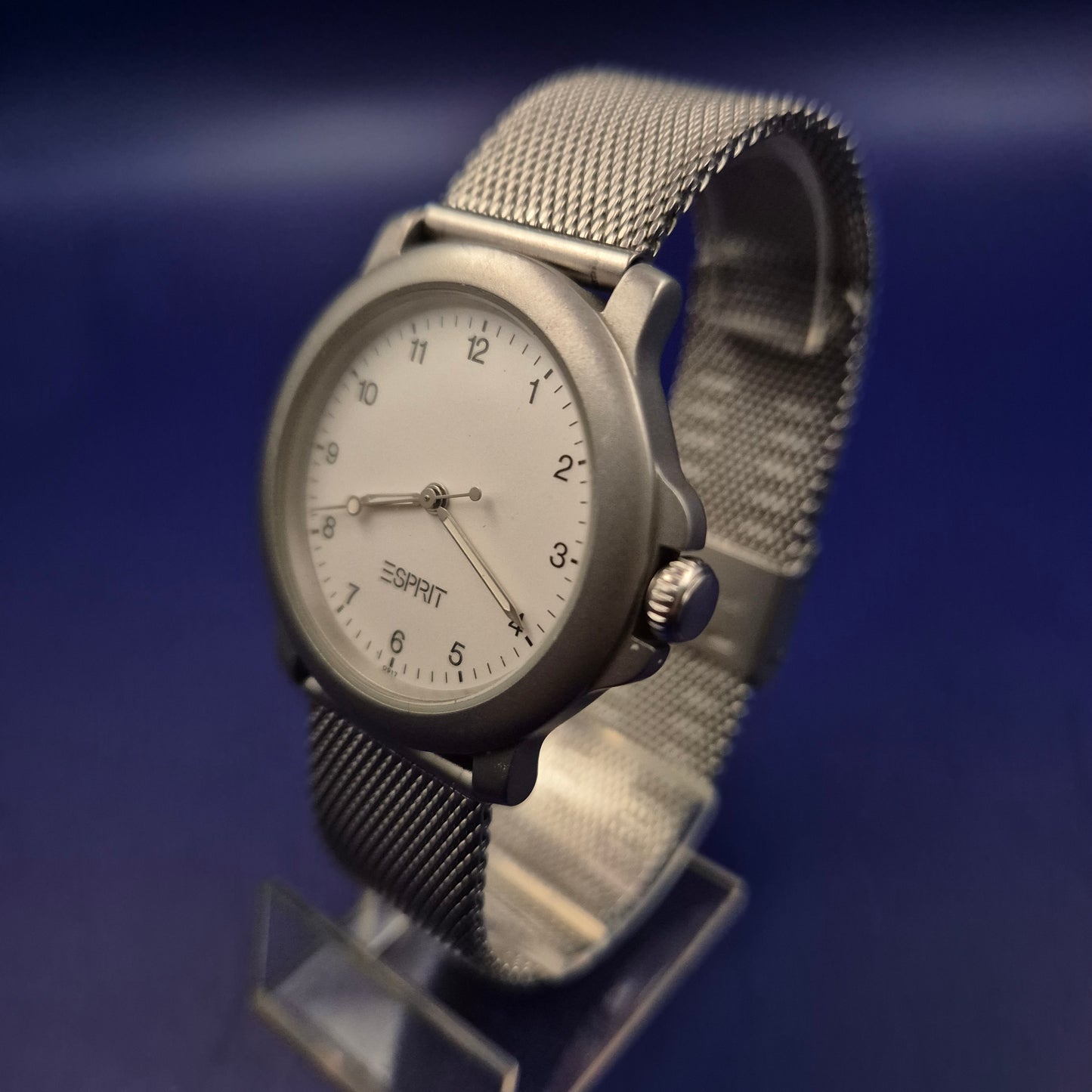 Moderne Esprit Herren Uhr – Mattes Edelstahl-Design mit Mesh-Armband