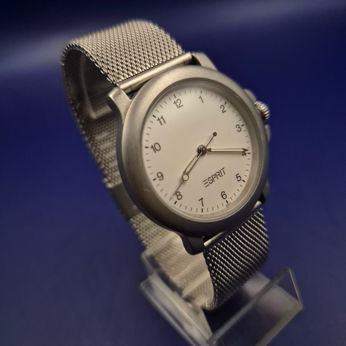 Moderne Esprit Herren Uhr – Mattes Edelstahl-Design mit Mesh-Armband