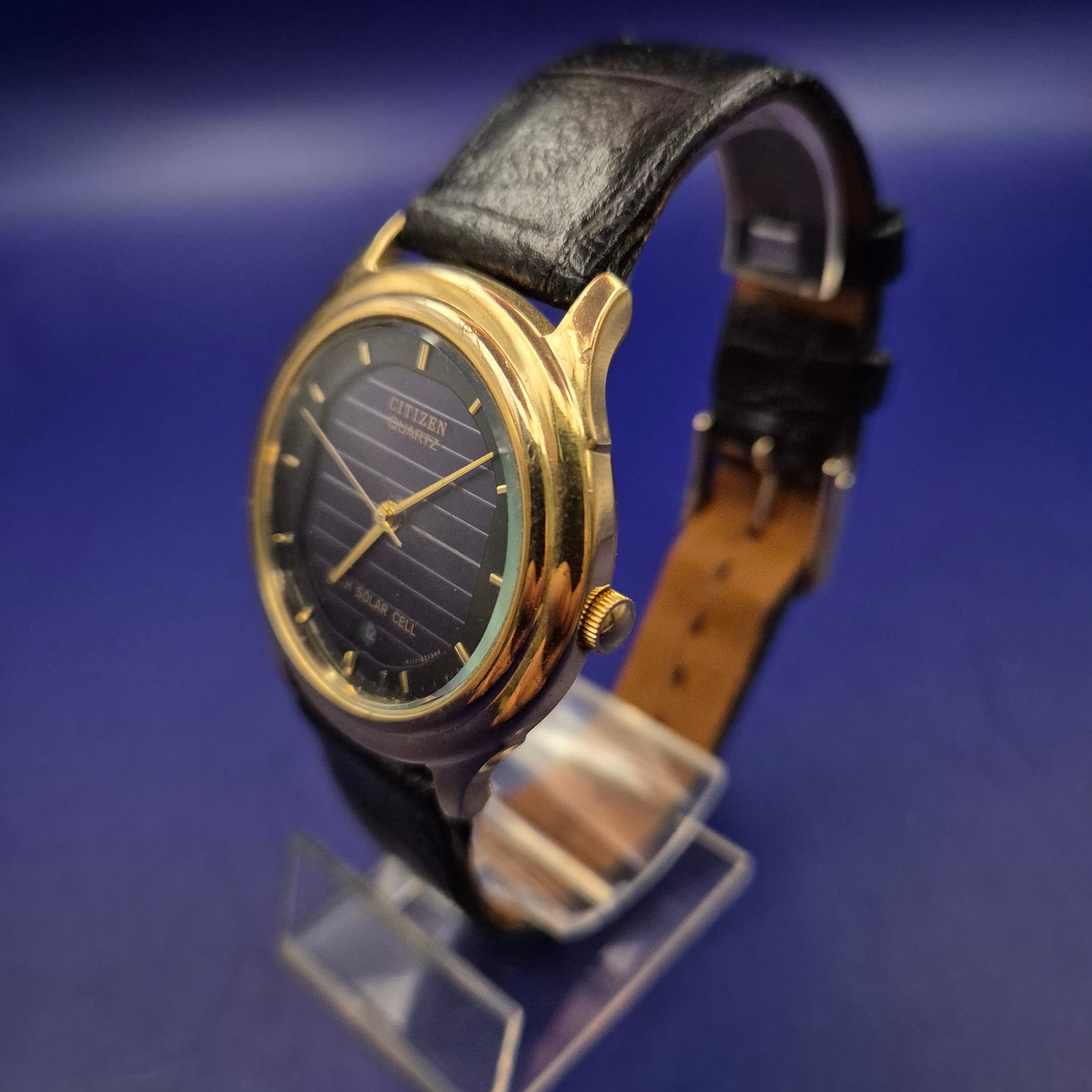 Edle Citizen Herren Uhr – Solar-Technologie mit strukturiertem Zifferblatt