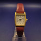 Elegante Eternal Love Damen Uhr – Gold-Optik mit weinrotem Armband