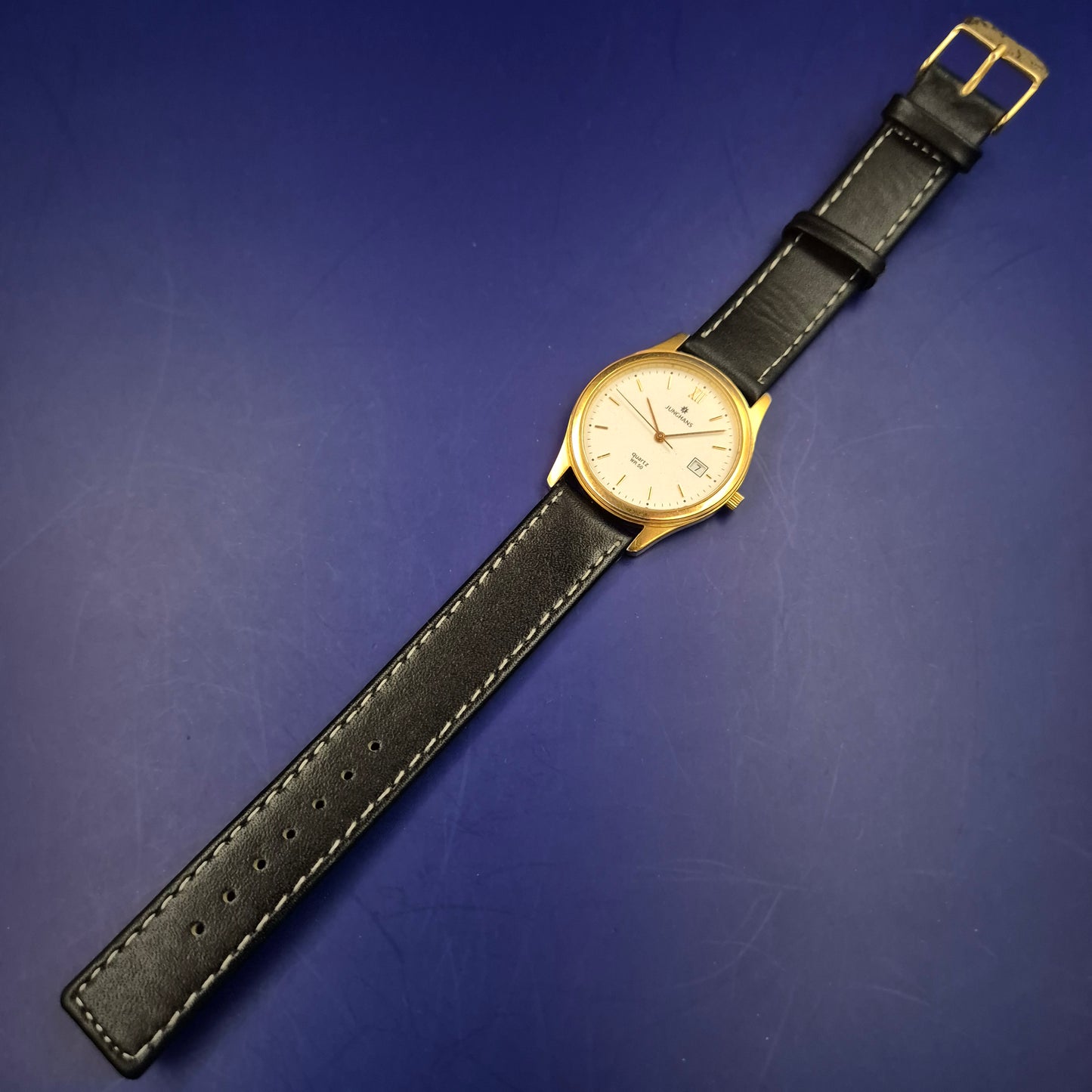 Klassische Junghans Herren Uhr – Zeitloses Design mit Lederarmband