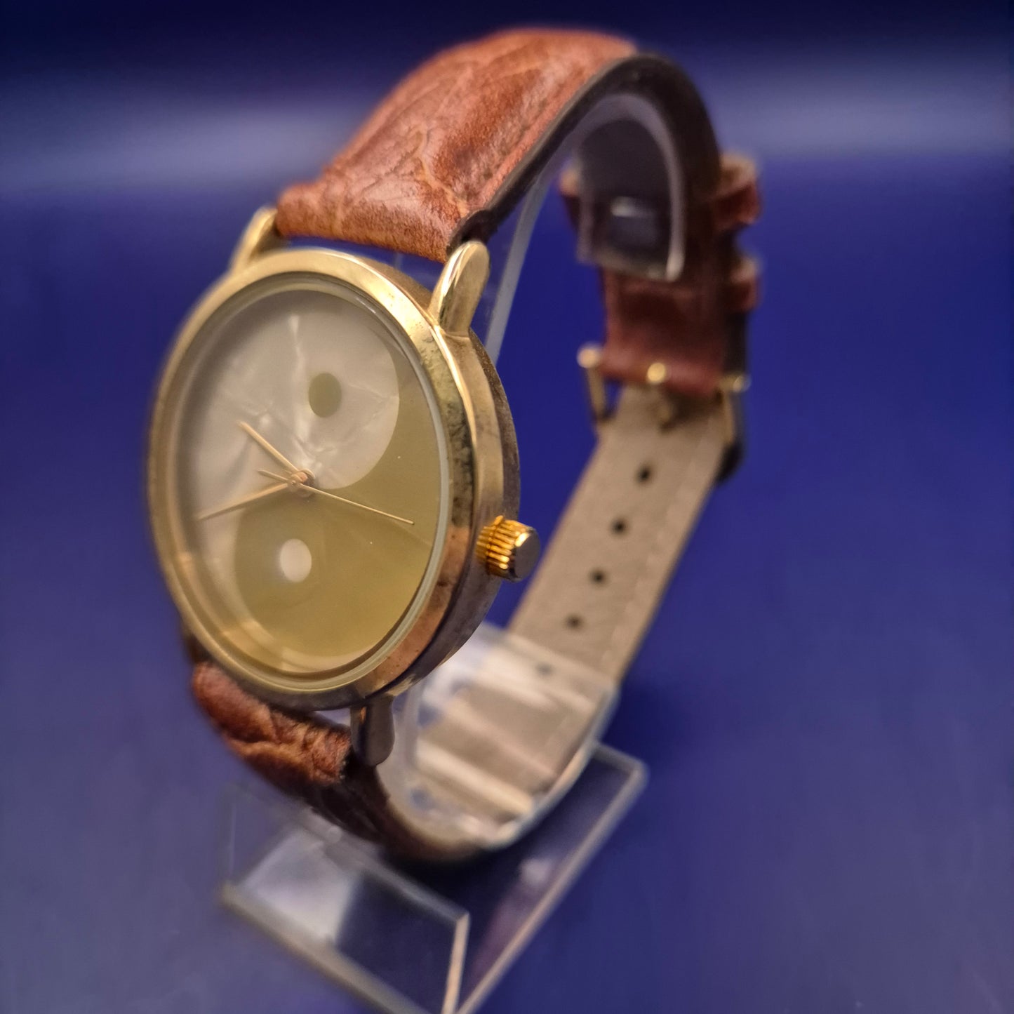 Originelle Damen Uhr mit Yin-Yang-Zifferblatt – Harmonisches Design
