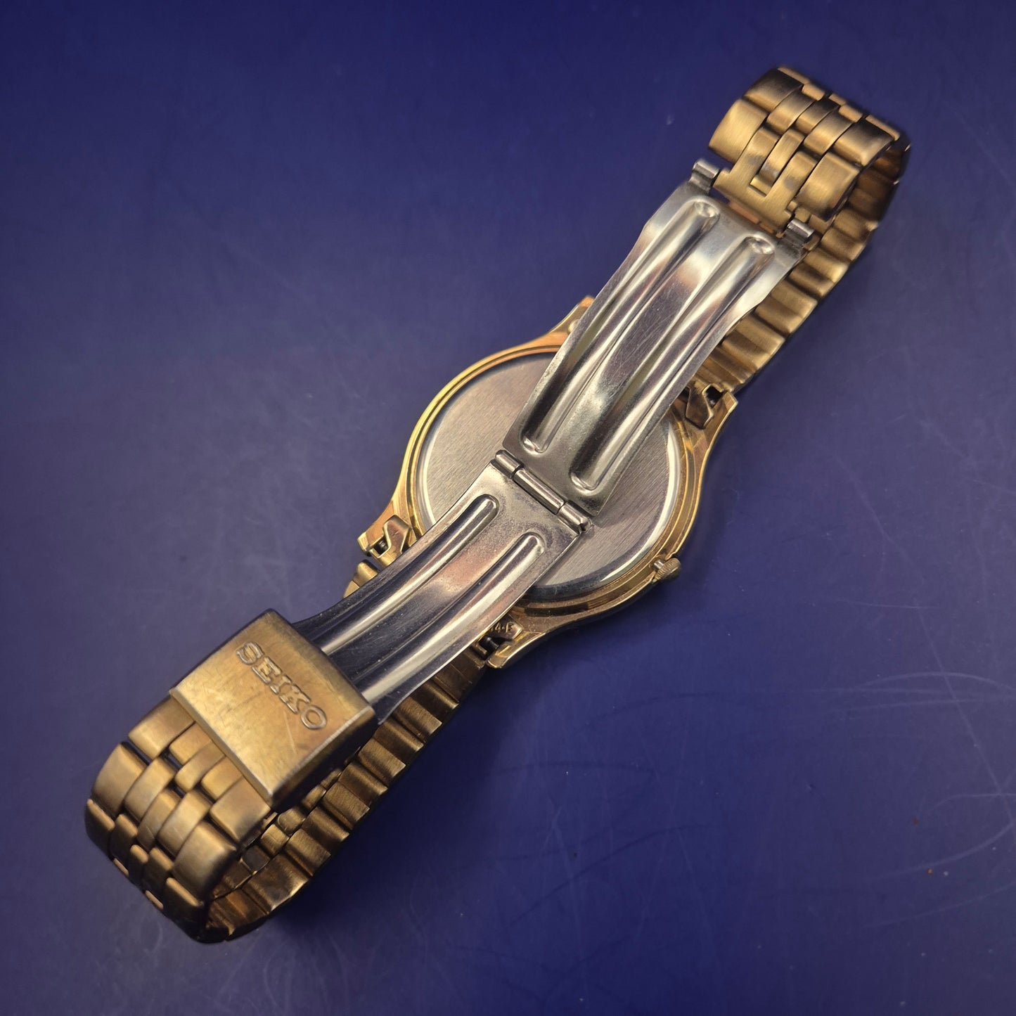 Klassische Seiko Herren Uhr – Goldfarbenes Vintage Design mit Tag/Datum