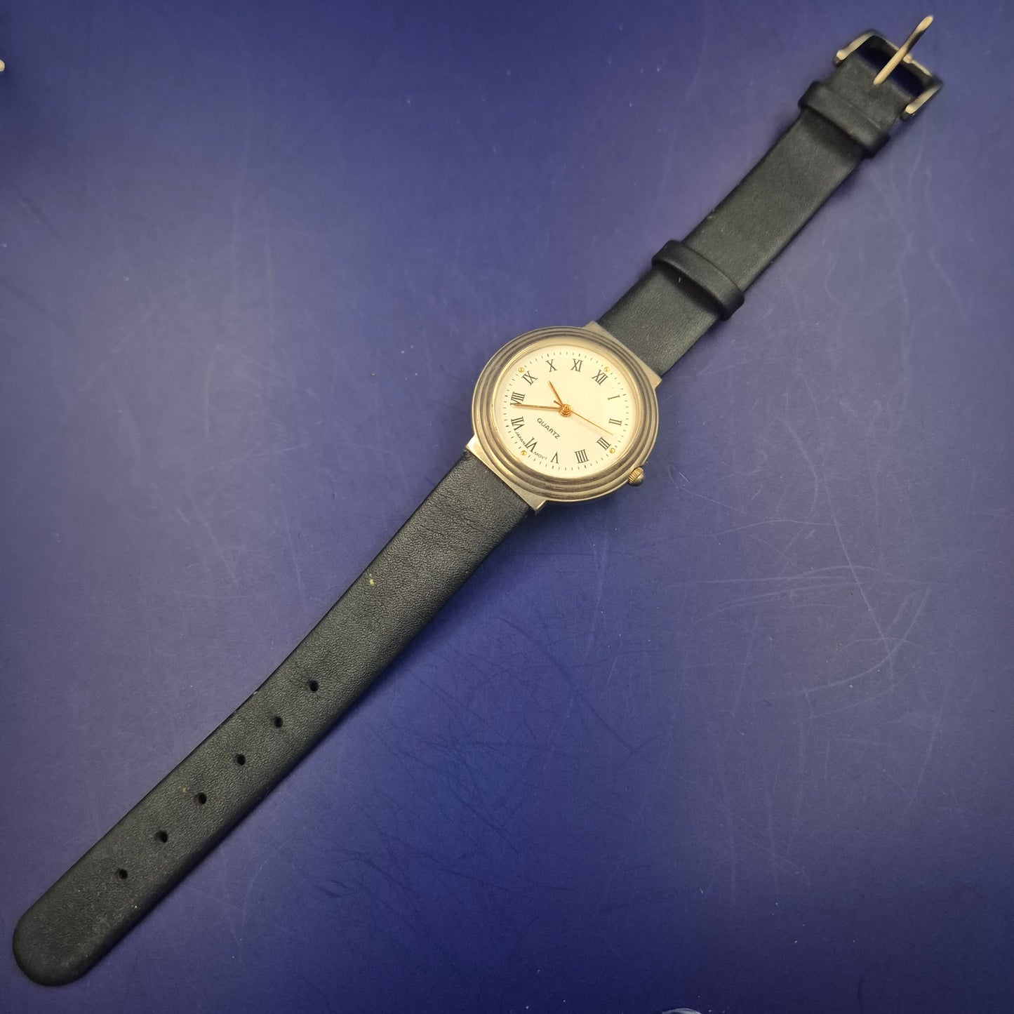 Elegante Damen Uhr mit Römischen Ziffern – Klassisches Design
