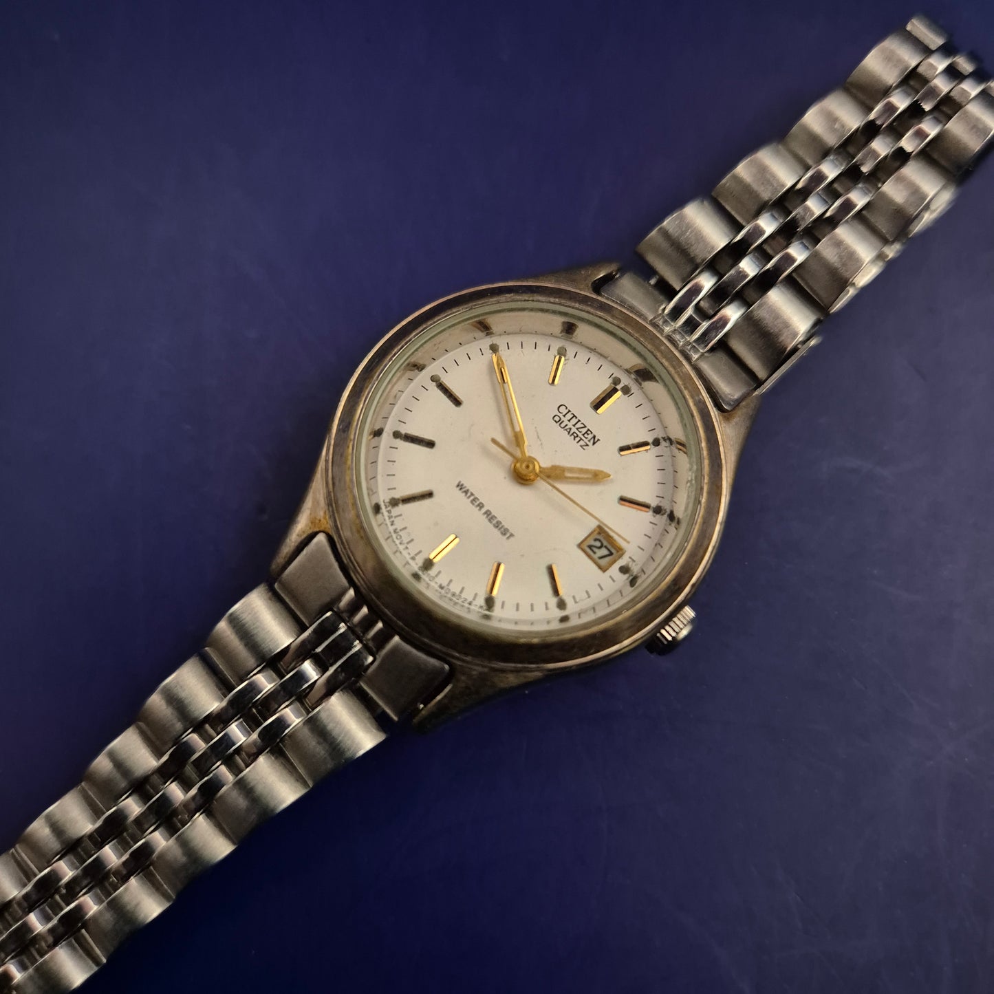 Klassische Citizen Damen Uhr – Elegantes Silber-Gold Design