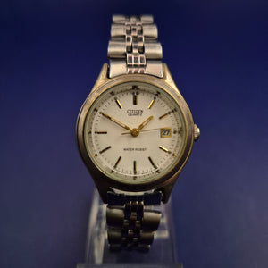 Klassische Citizen Damen Uhr – Elegantes Silber-Gold Design