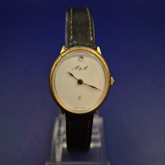 Elegante M&M Damen Uhr – Klassisches Gold Design mit Lederarmband