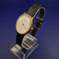 Elegante M&M Damen Uhr – Klassisches Gold Design mit Lederarmband