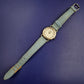 Charmante Damen Uhr mit hellblauem Lederarmband – Klassisch & Verspielt