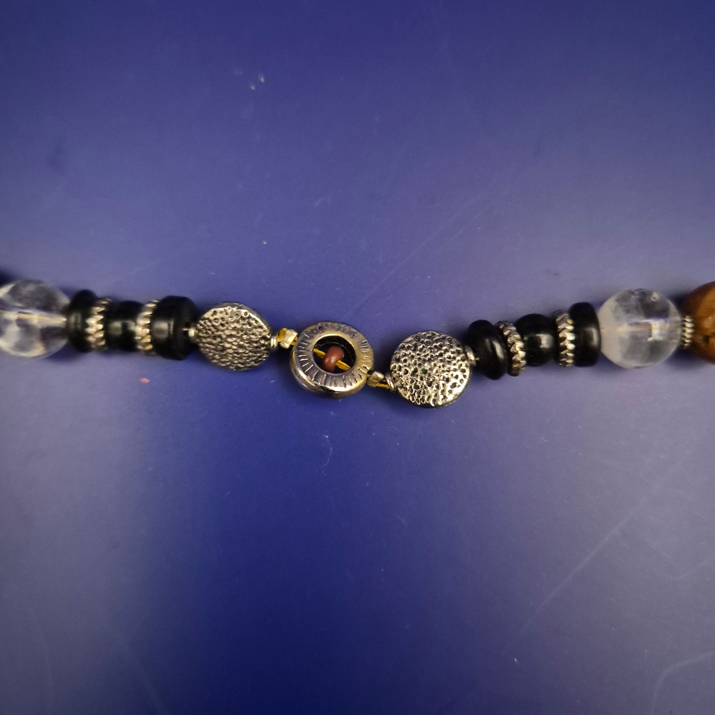 Titel Exklusive Edelstein Kette – Handgefertigt mit Achat, Lava & Onyx