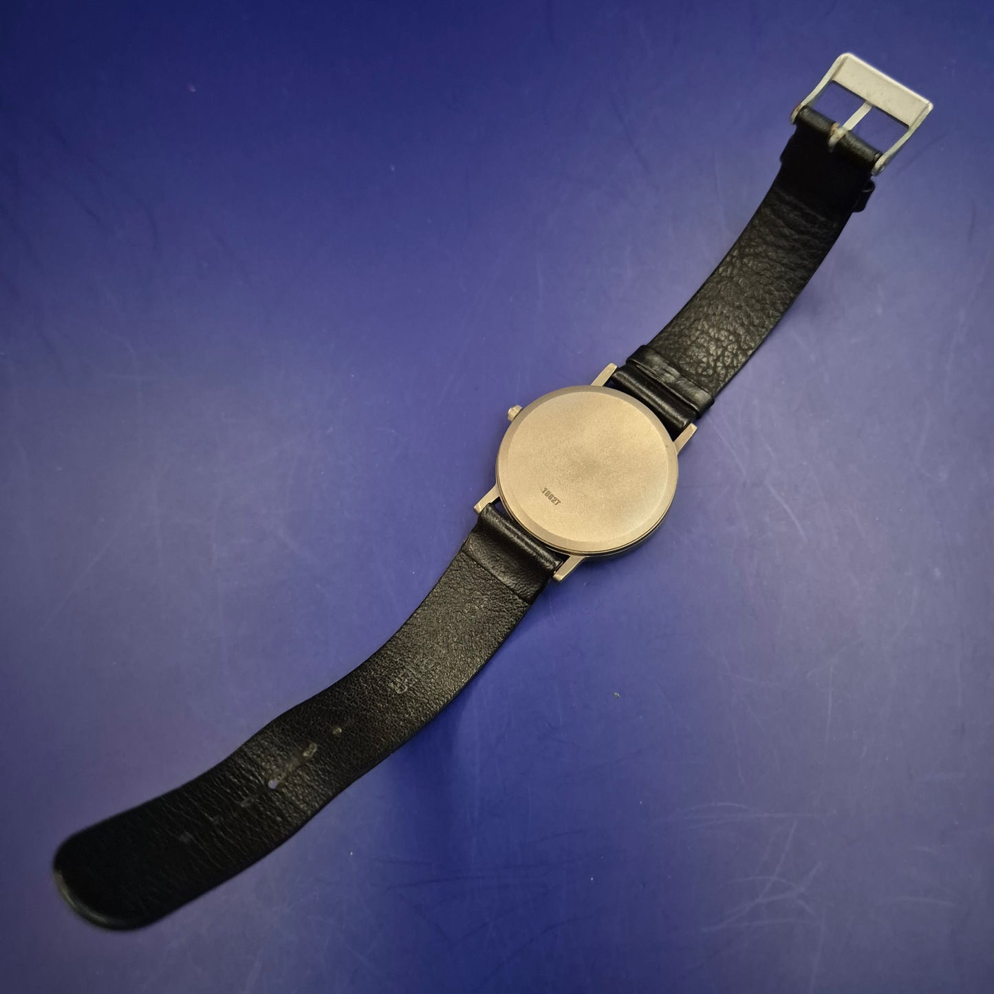 Minimalistische OSCO TITAN Herren Uhr – Bauhaus Stil in Titan-Optik