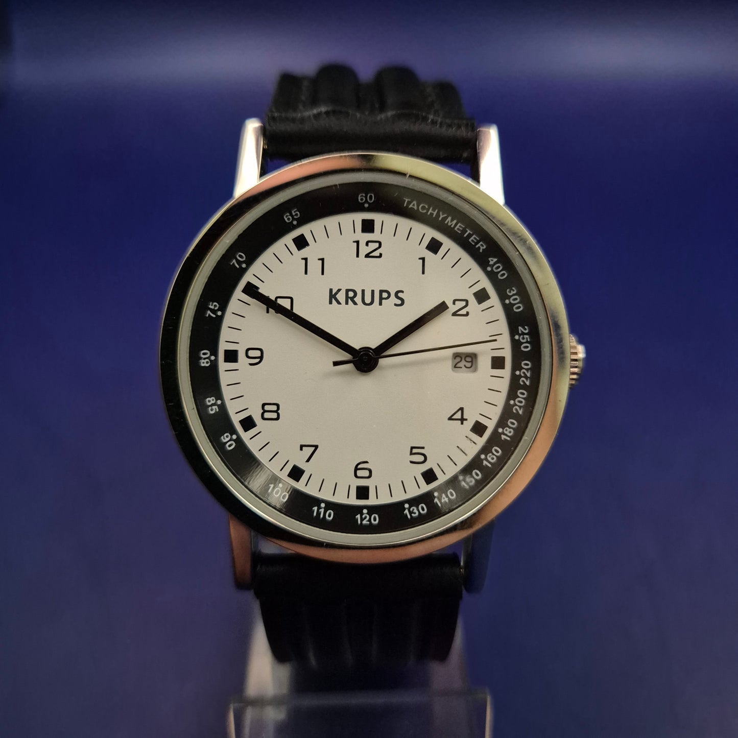 Klassische Krups Herren Uhr – Sportliches Design mit Tachymeter