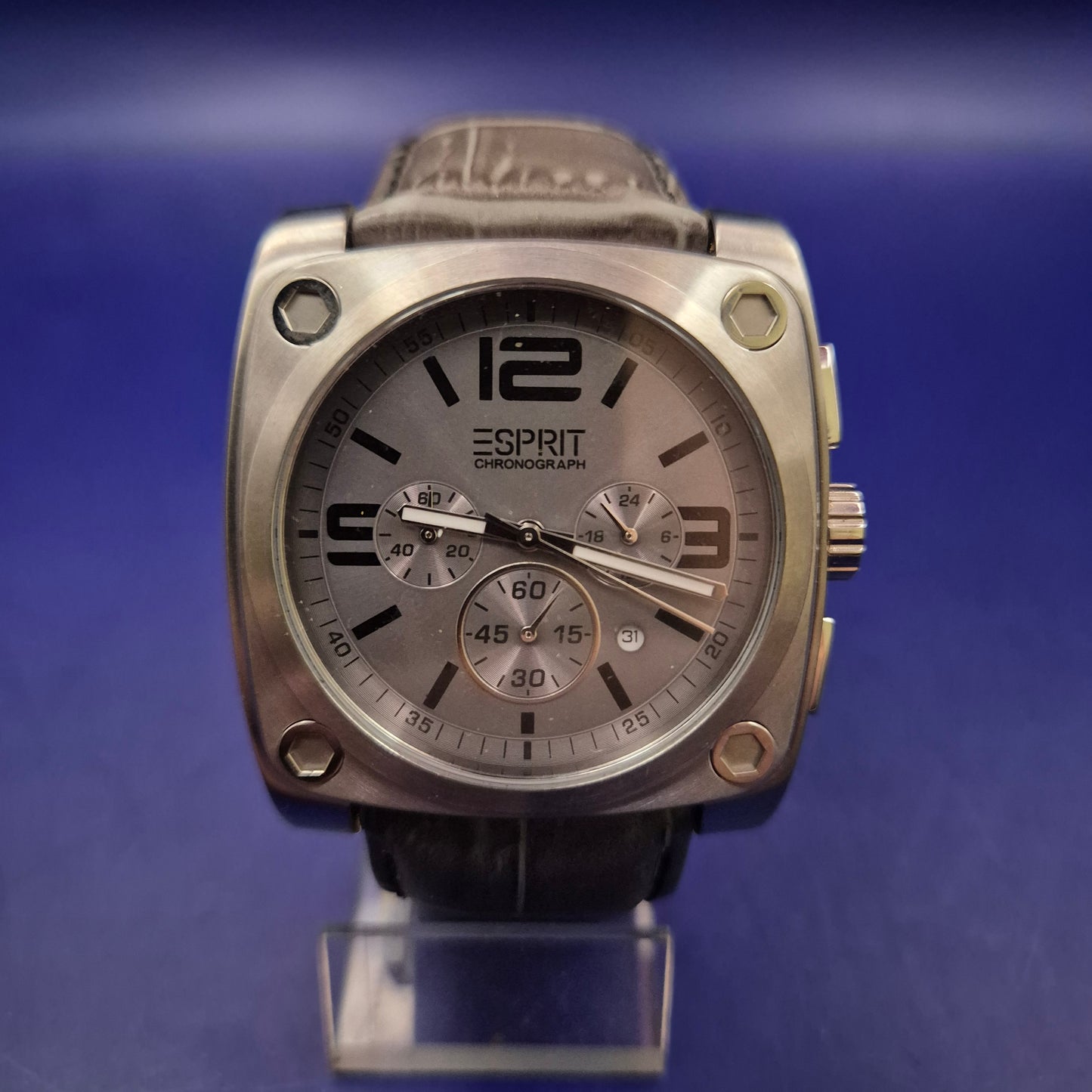 Markante Esprit Herren Uhr – Chronograph im quadratischen Design