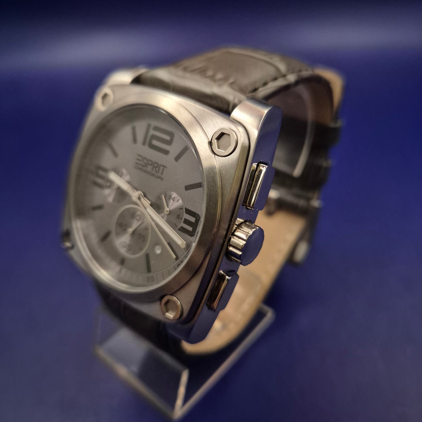 Markante Esprit Herren Uhr – Chronograph im quadratischen Design