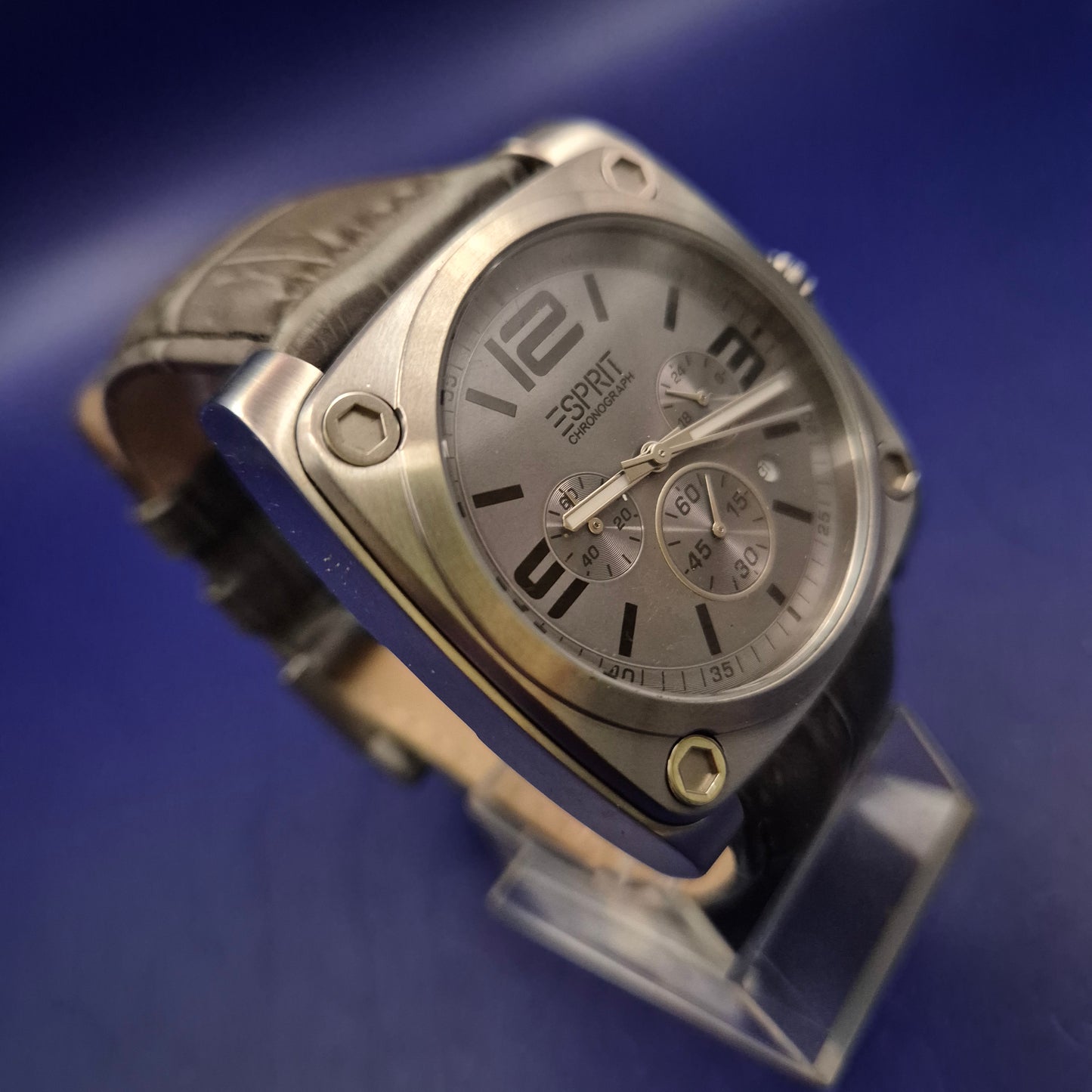 Markante Esprit Herren Uhr – Chronograph im quadratischen Design