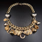 Prunkvolle Statement Damen Kette – Goldene Gliederkette mit Herz-Anhängern