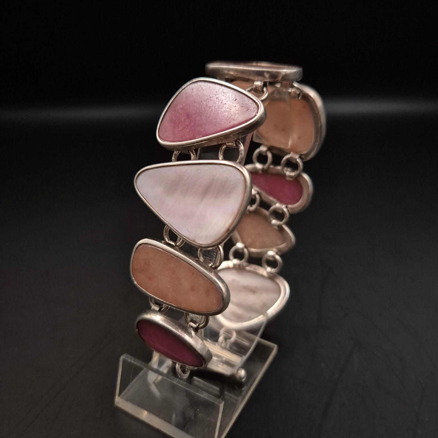 Elegantes Damen Armband – Silberfarben mit Perlmutt und Naturstein