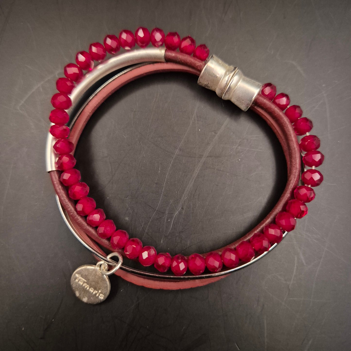 Stilvolles Tamaris Wickelarmband – Pinkfarbene Perlen & Lederoptik