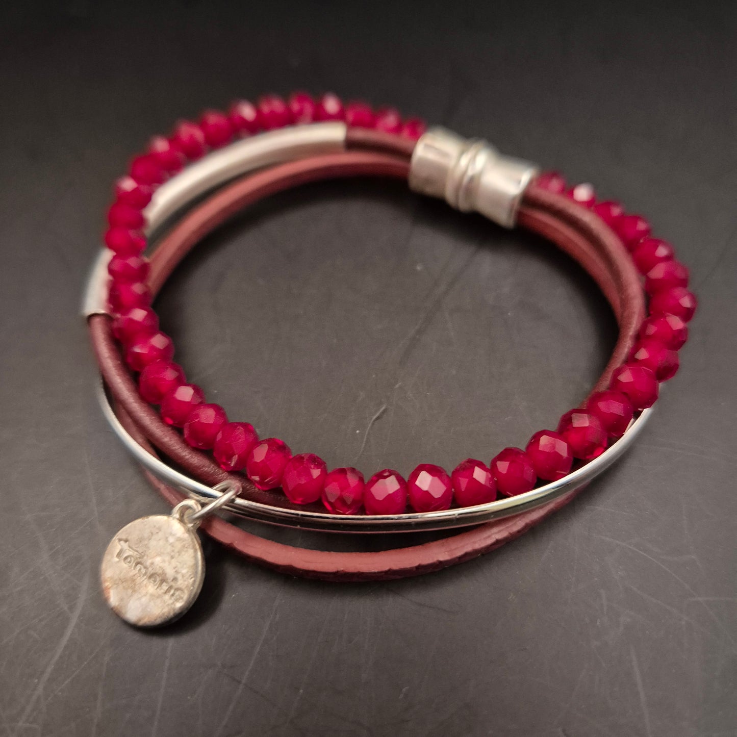 Stilvolles Tamaris Wickelarmband – Pinkfarbene Perlen & Lederoptik