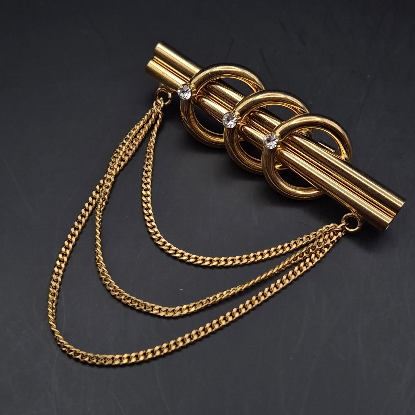 Elegante Goldene Brosche mit Kristallbesatz – Stilvolle Damen Brosche