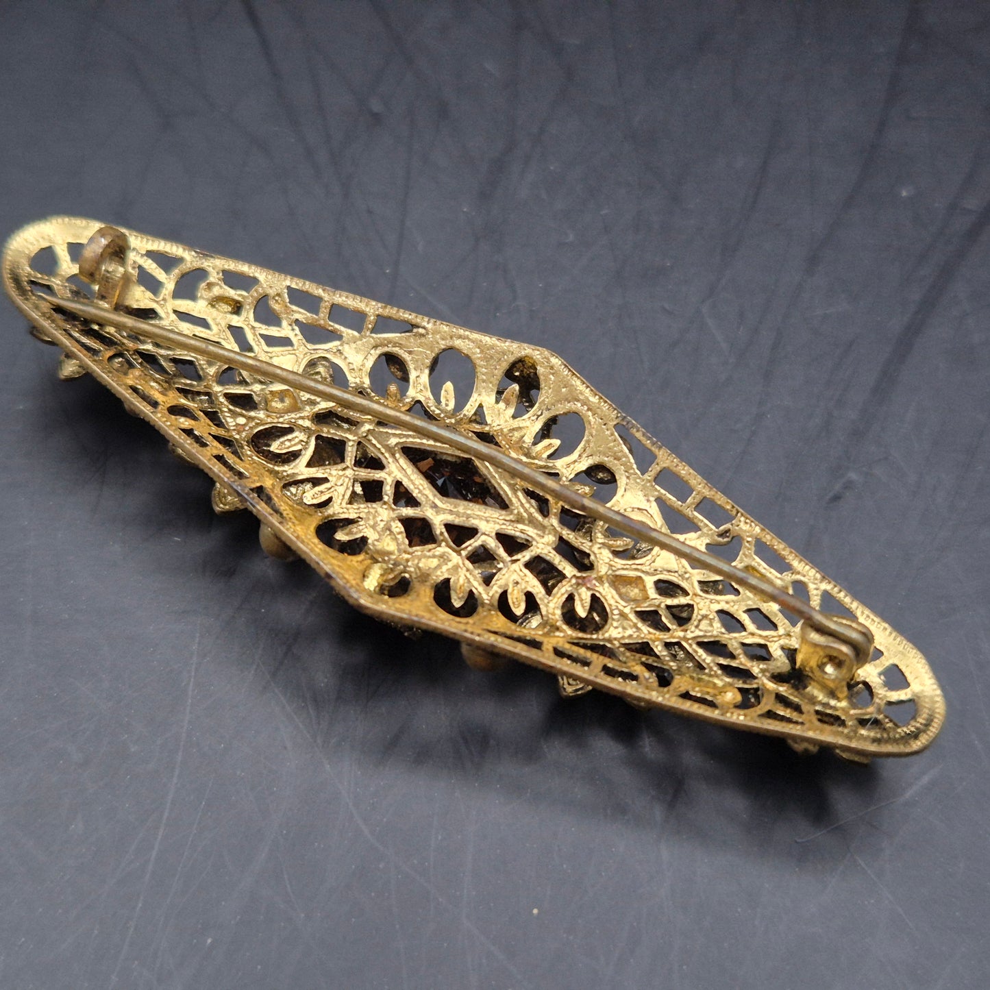Antike Filigran Brosche mit Bernstein-Optik – Vintage Schmuck