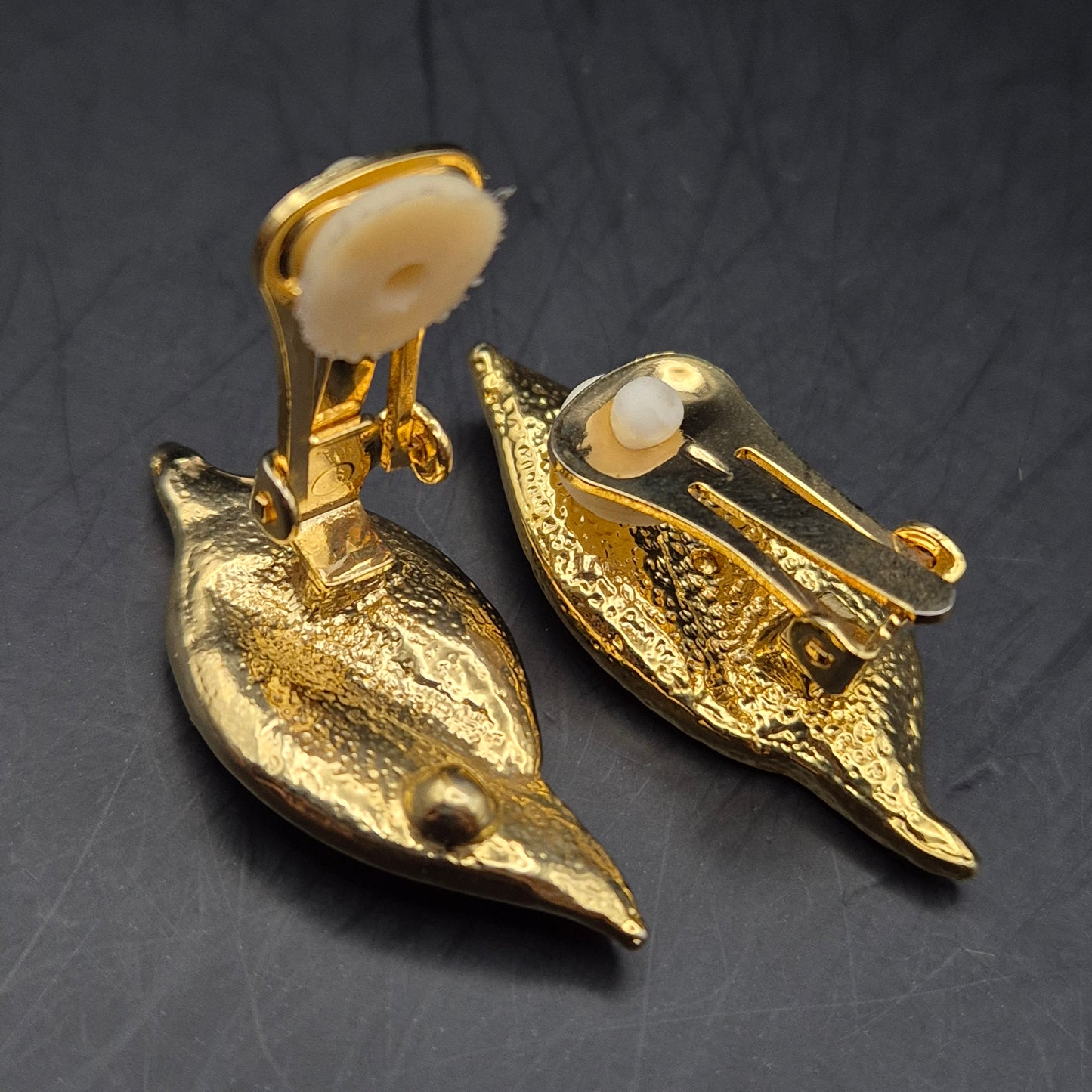 Elegante Blatt-Ohrclips mit Emaille und Kristallen – Vintage Stil Damen Ohrringe
