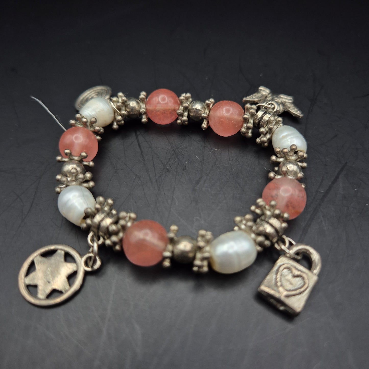 Charmantes Damen Armband mit Rosenquarz & Perlen – Verspielter Boho-Stil