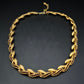 Elegante Goldene Damen Kette mit Roten Steinen – Vintage Blatt Design