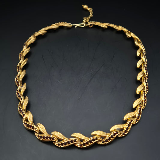 Elegante Goldene Damen Kette mit Roten Steinen – Vintage Blatt Design