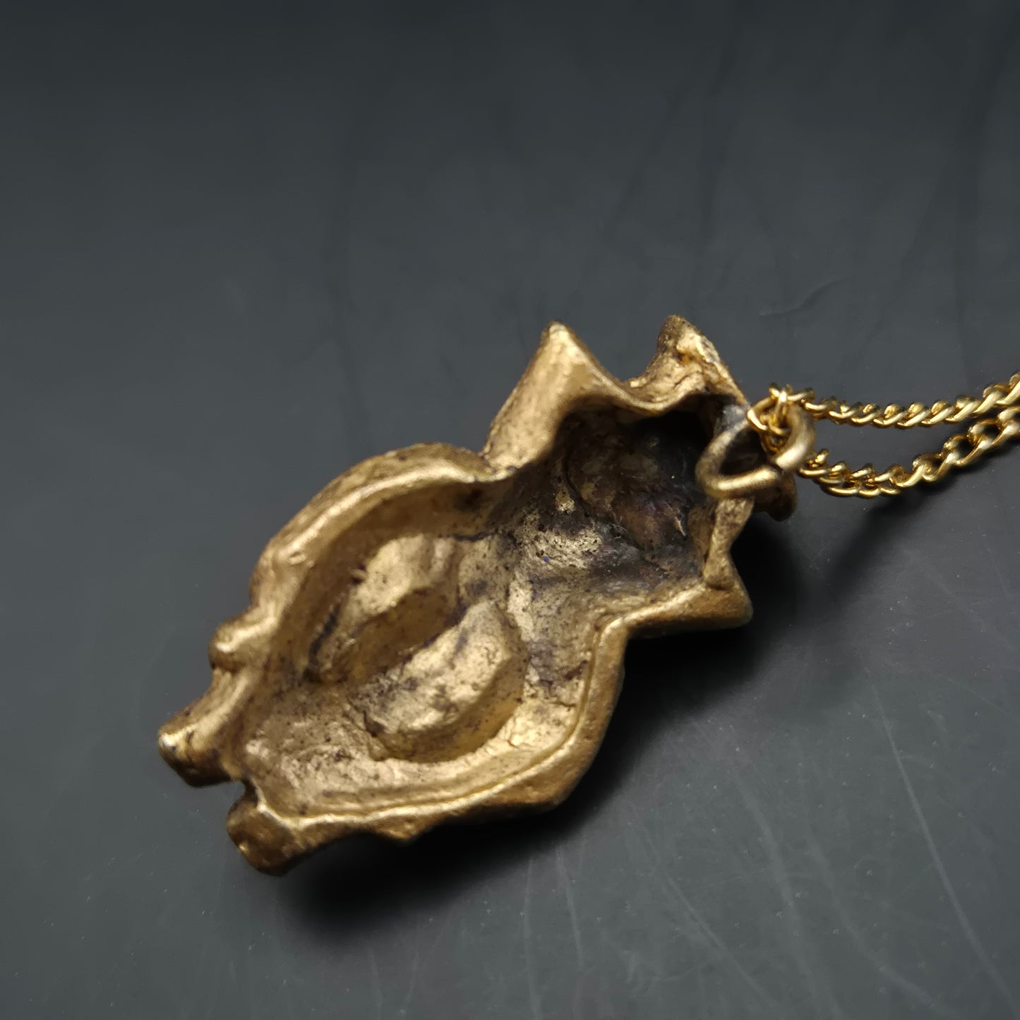 Antike Pre-Columbian Style Figur Anhänger Kette – Goldfarbenes Ethno Design
