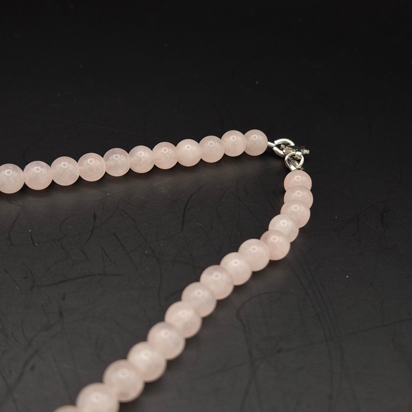 Edle Rosenquarz Damen Kette – Sanftes Rosa für zeitlose Eleganz